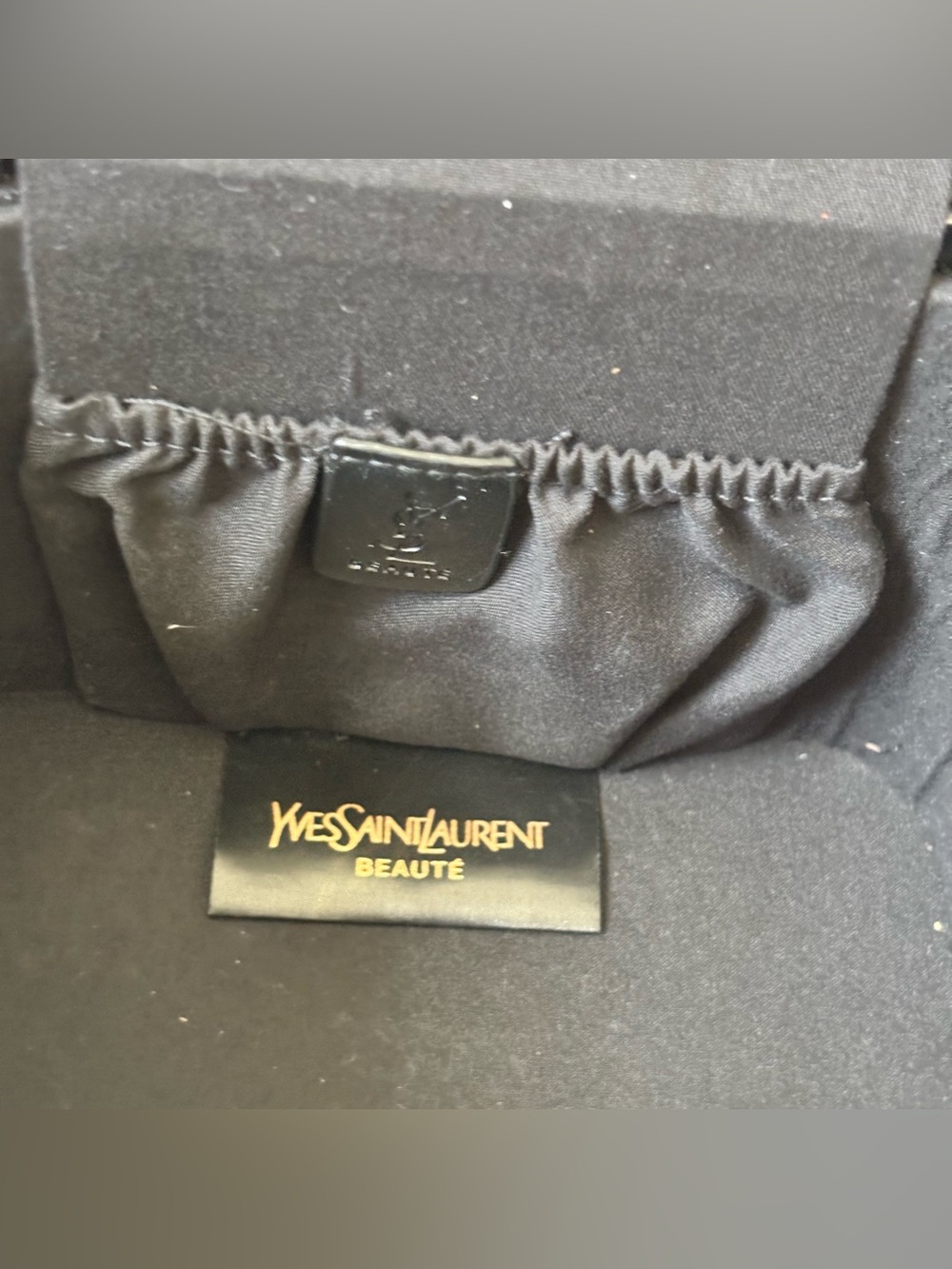YSL Beaute VIP Novelty Black & Black quilted vanity crossbody bag NEW - Picture 7 of 11